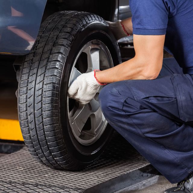 St Michael's Street Garage mechanic tire repair